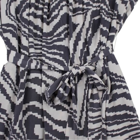 Trina Turk Women Zebra‎ Dress Silk Size 2 Gray Cream Short Sleeve Shift Belted - Picture 7 of 12